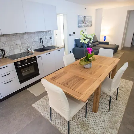 Sonia Apartment *